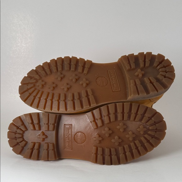 Timberland Fleece Lined lace up boots - Picture 9 of 10